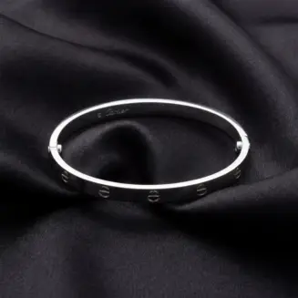 Cartier LOVE bracelet, medium model