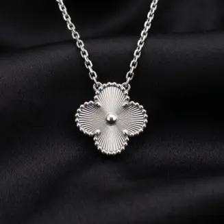Van Cleef & Arpels, Vintage Alhambra Necklace